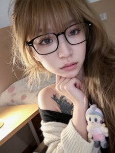 momo-2580 Public Foto 3