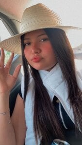 bali_s1 Hello🌍💕 Pic 2