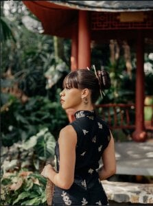 kimhilton_ 🐉🪭🏮 Pic 3