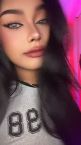 MissGreta_Hunterx kullanıcısının 🥰 albümü -  3 fotoğraf