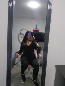 ally-sweet Public Foto 3