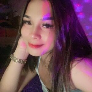 UrLuckyChloe FACE REVEAL Pic