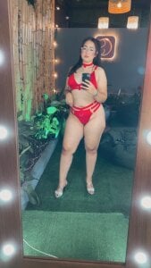 alissonbronw____ outdoors and wearing red lingerie 🥵 Pic 4