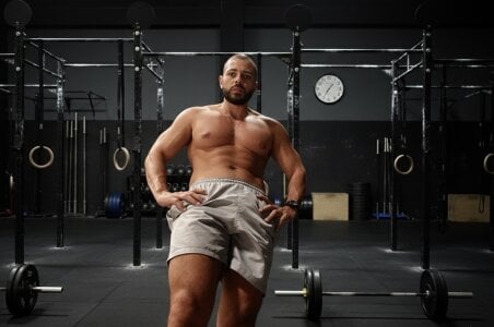 magnumchris Public  2টি ছবি