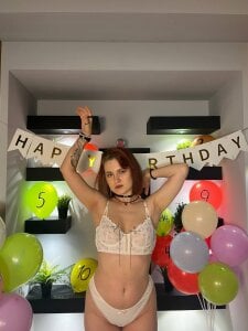 Roxy_foxi My birthday Pic 5