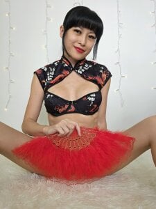 OrientalAngel Are you my fan? 🪭 Foto 2