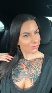 InKed-Kathy Public Pic 5