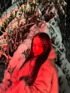 DanaRaven Public Pic 4