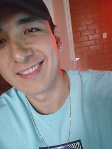 lucasbennett_ Me Hình 3