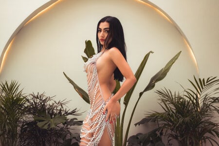 SHANONCLARK Delicacy that ignites Pic 4