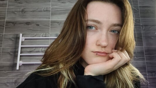 OdiliaFarleigh pictures in the shower Foto 4