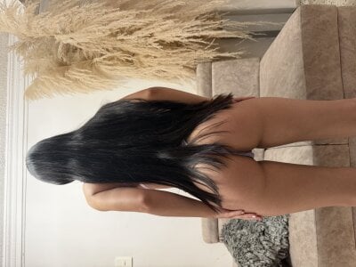 miss_aliia Meet me Pic 2