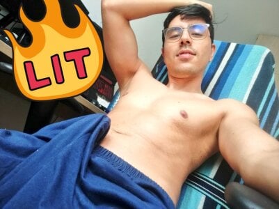 dylan_cross_ Me sexy Pic 2