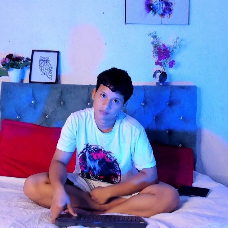 AlexDuMontt 热门图片 3170