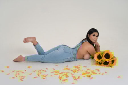 ElliSmith beutiful flower that blooms in distant lands Pic 2