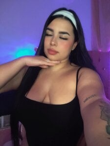 evelin_zaenz01 New🩷 Pic