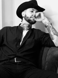 Supreme_Alpha: temptation in black and white ( 3 фото)