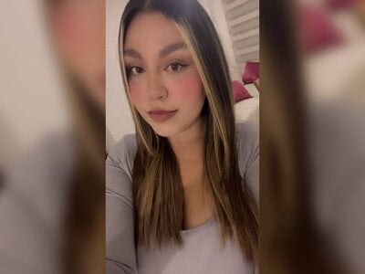 SeleneeRousse Public Pic 5