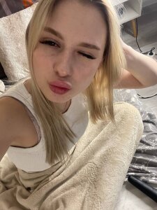 MonaChasey cutie Pic 4