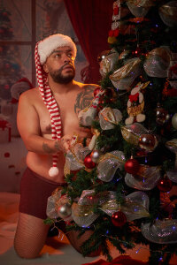 Kyle_hot69 Christmas time Photo 2