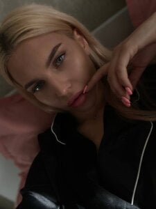 AmmyScotch Public Pic 8