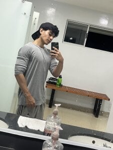 Public de IronLatino  3 Imagens