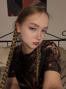 bambi_lu go u like this style? 💀fake piercing💀 Pic 6