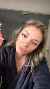 Izabellle02 daily pics Pic 7