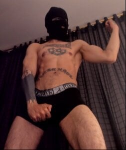 1 de Ink_Hung  4 Imagens