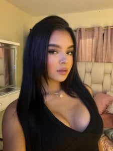 Isabelaclark_ Public Pic