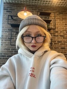 Thru_Violetta_Doll Public Foto