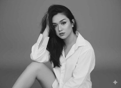 Public de OLiviaGraceHilton  3 photos