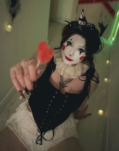 Sofi_Spark Shy clown will make you horny Immagine 