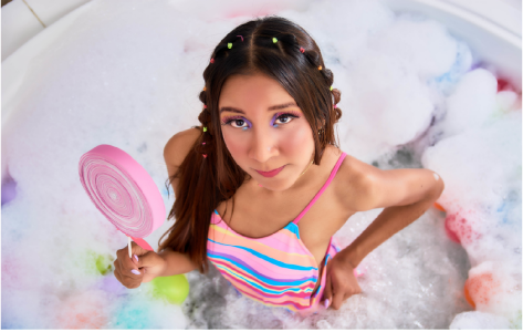 kitty_lorryy happy day Pic 2