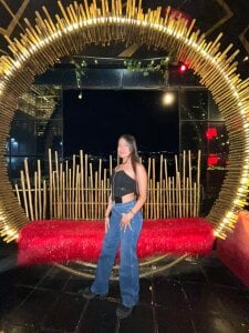 nymphomanya Public Pic 2