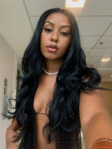 Susan_Backer Public Hình 5