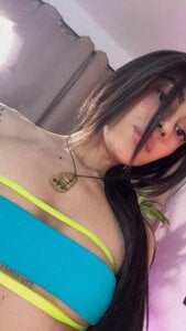 AmberMoss_ Pretty small girl Pic 2