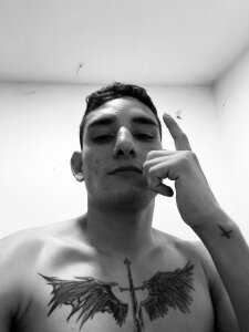 King_whithe Conóceme un poco صورة واحدة|King_whithe Conóceme un poco صورتان|King_whithe Conóceme un poco  8 صور|King_whithe Conóceme un poco  8 صورة