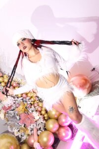 naomy_pervert_
