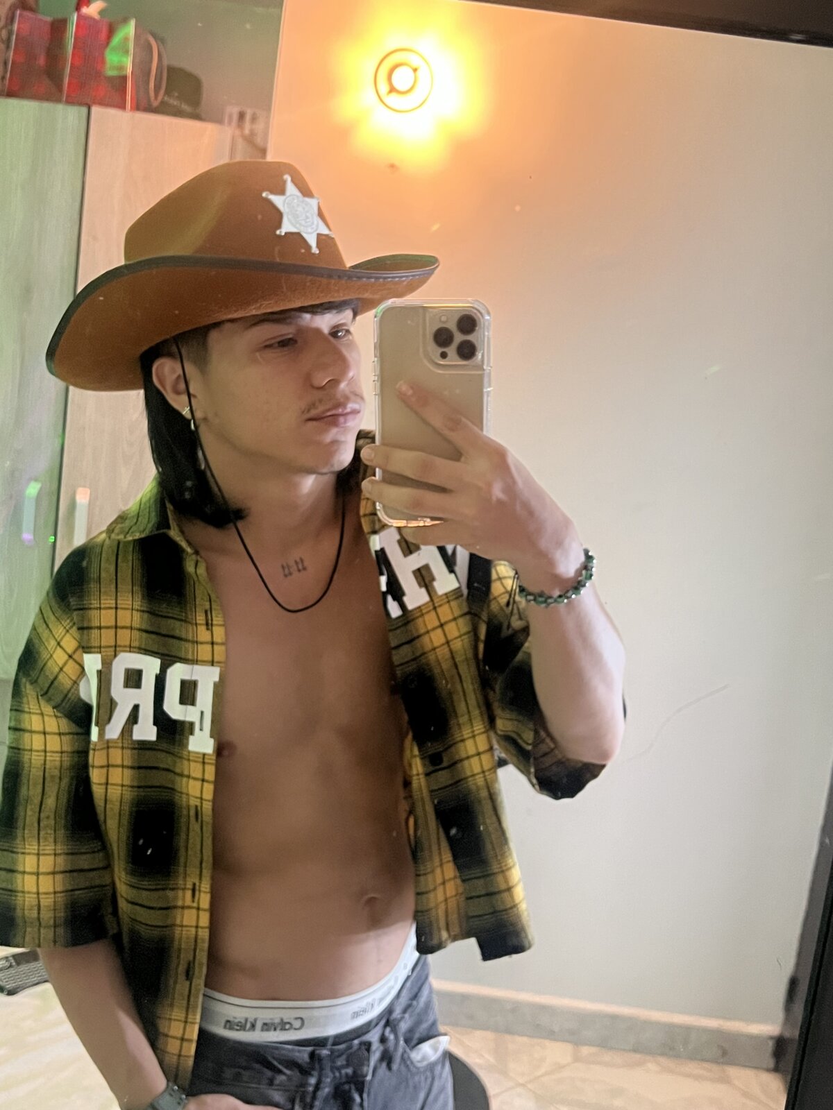 YourSecretCraving Δημοφιλής εικόνα 1370