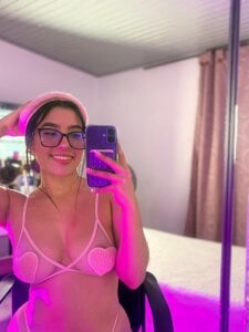 IbbieeBennett_1 Little naughty 🔥😈  3. fénykép