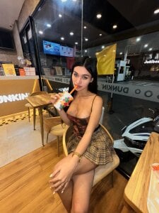 Ms_Monica Wanna date me ? Foto