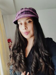 laya_seduce Public Pic 3