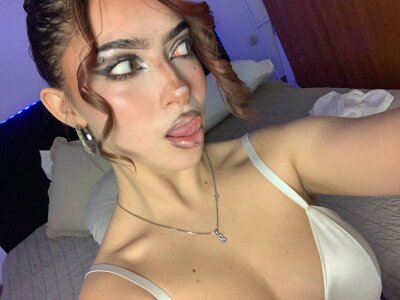 Stacie_is_back kullanıcısının NEW OLD ME albümü -  4 fotoğraf