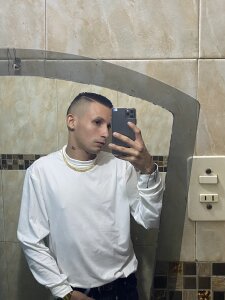 No_mercy_group_Isak Bild 3