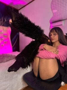 Mika__velvet SOCKS AND INTIMACY 💜🫦 Εικόνα