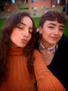 AlexxaAndRileyy Girls' afternoon 🥰🫂 Εικόνα 2