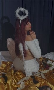 CloeCooperr Pretty Angel Pic 2