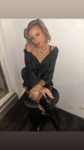 Zungenlolly_quinn Hier ist zungenlolly_quinn 🍭😈 Süß im Look… gefährlich im Kopf 🔥 圖片 5