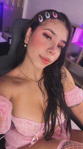 Abigail-Cowem Public Fotka 4